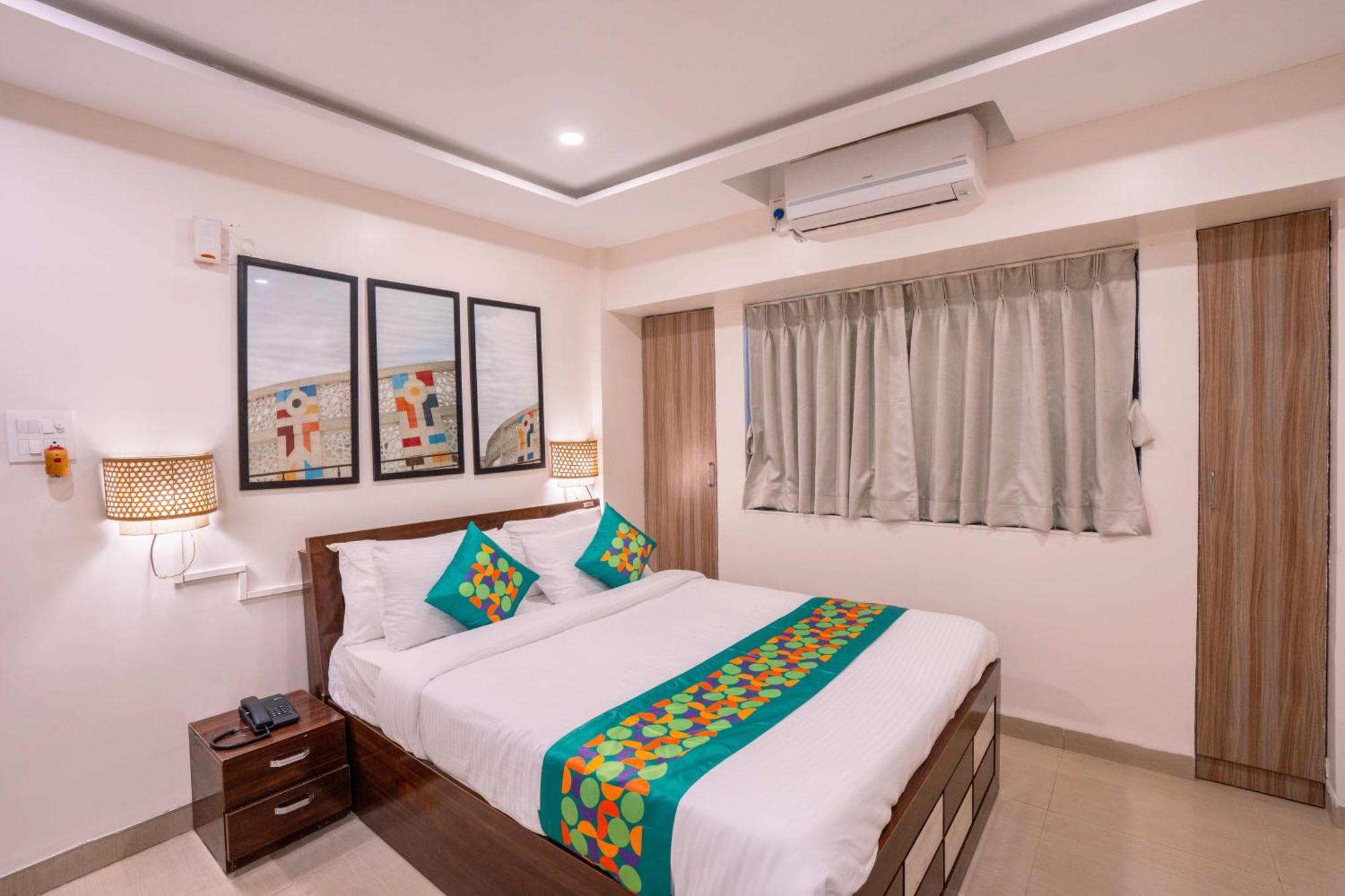 Treebo Royal Comfort Atithi Pune Bagian luar foto
